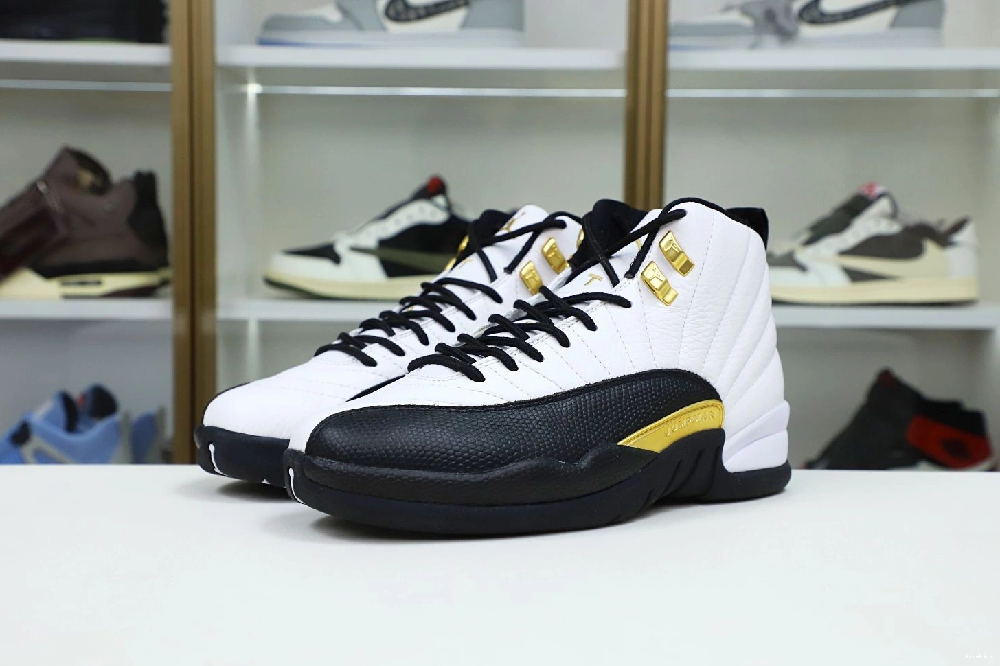 'ROYALTY' AIR 12 RETRO JORDAN 0920